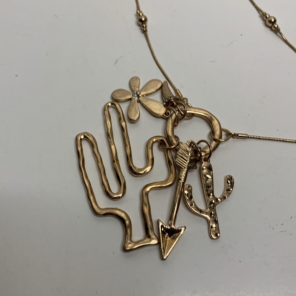 Cato | Gold Long Necklace With Cactus’s , Arrow & Flower Gorgeous VACATION  Wear - Picture 2 of 7